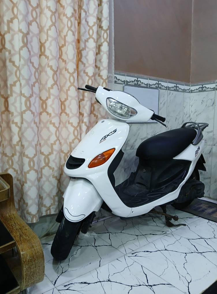 السلام عليكم 
اكزز فحل ياباني للبيع دراجة مامفتوحه سلف هندر كهربائيات كلها شغاله دراجة جديده مال باله ماصرله هواي من طالعه من الوكيل السعر 600 وبيه مجال قليل الشراي العنوان البصره ابي الخصيب الاستفسار على هذا الرقم 
***********
