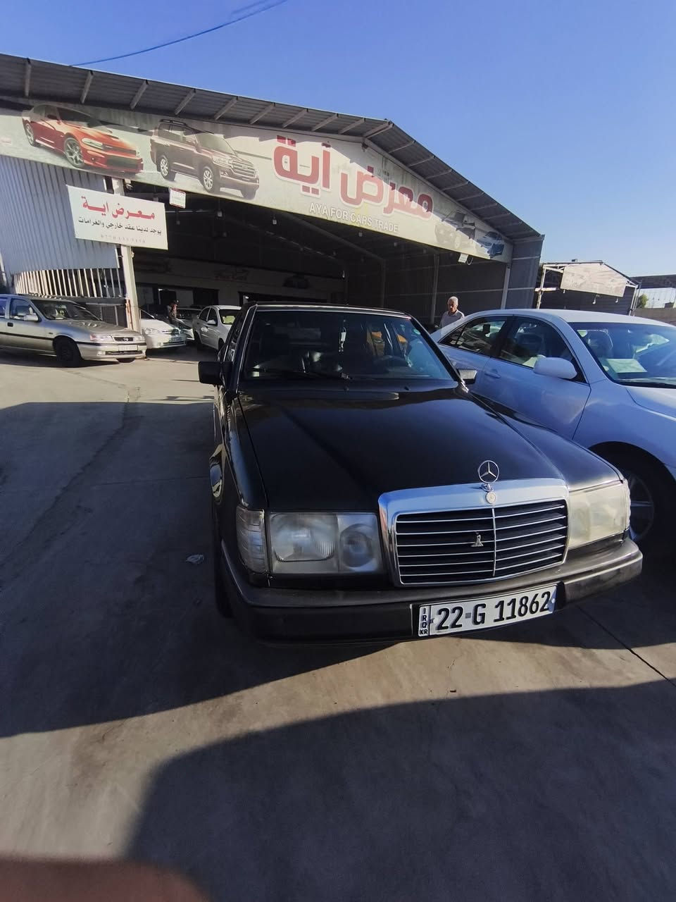 سلام عليكم سياره للبيع مارسدس موديل 1991سنويه جديده كير ومكينه بطه سياره حيل نضيفه صبغ عام بدون ضربه وكهربائيات كله شغال مكان سياره كركوك السعر 63وبيها مجال للشراي وللأستفسار الرقم ***********
