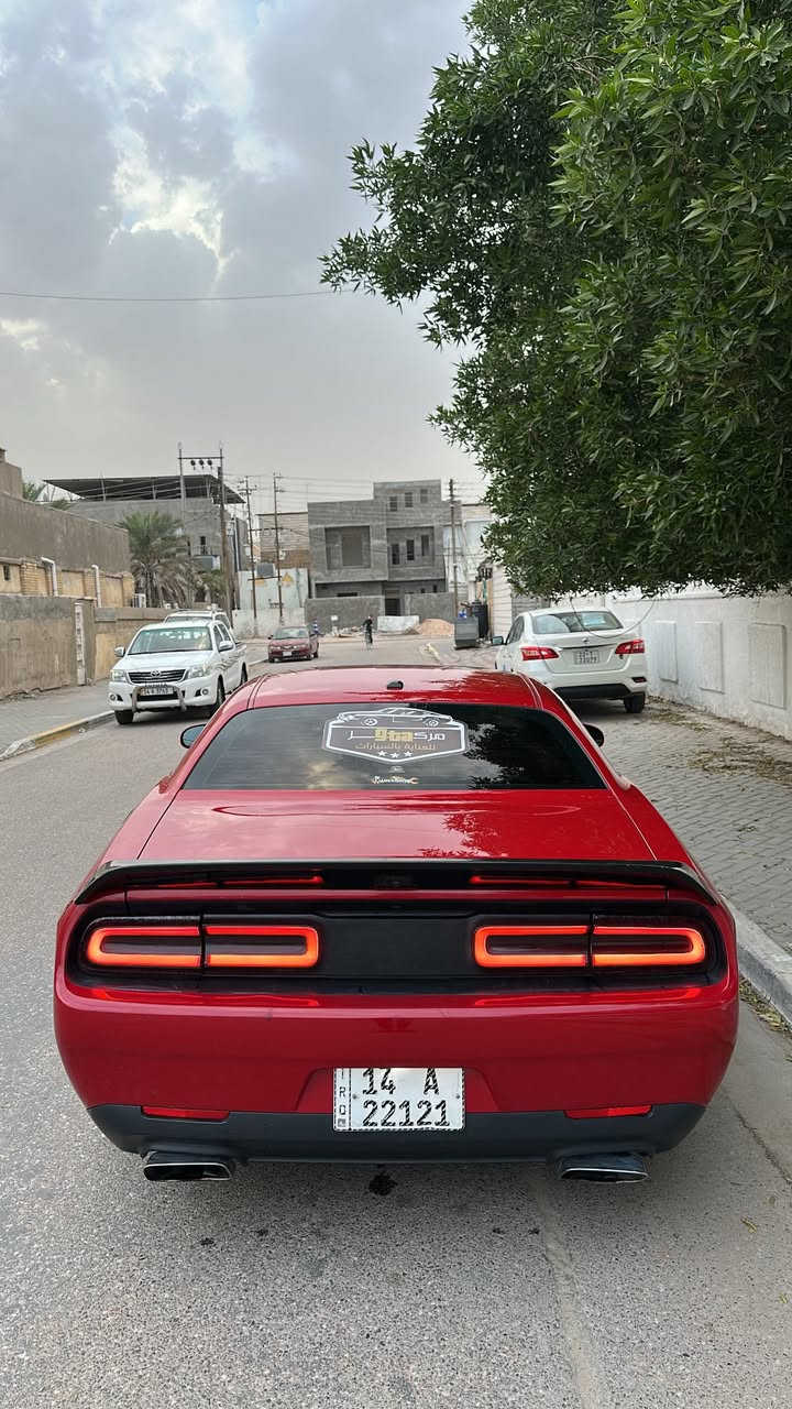 السلام عليكم للبيع 
جالنجر 2018 rt 5700 وارد كندي
حادثها جاملغ وراجع نفسه قطعه وحده فقط 
وبنيد محدث هيلكات اصلي 
(بدون دواخل شواصي لغود مكفوله)
رقم بصره مميز هزتها السنه الجايه تخلص 
تحويل ثاني يوم كشنات كنتاره لون احمر 
ماشيه 68 ميل عليها اضافات السياره 
راديتر ومراوح srt
لدات متغيره على التلفون 
لدات جانبيه تكساس
ولف حماوه ميشموتو الاصلي حماوه 85 ثابته صيف شتا
عليها اويل كاج كان 
نوزلات هيلكات 
بلكات ريسنك وفيتبم ريسنك 
عليها اكسل قفل srt موديل 22
ويل هيلكات اصلي
عليها كزوز srt اكس بايب وداون بايب 
دبات ht power
برمجه سيڤتي السياره معروفه بقوتها 
السعر 168 وبيها مجال لاتقارنها بالمهجومات 
العنوان البصره حي المدراء 
للأستفسار ***********
