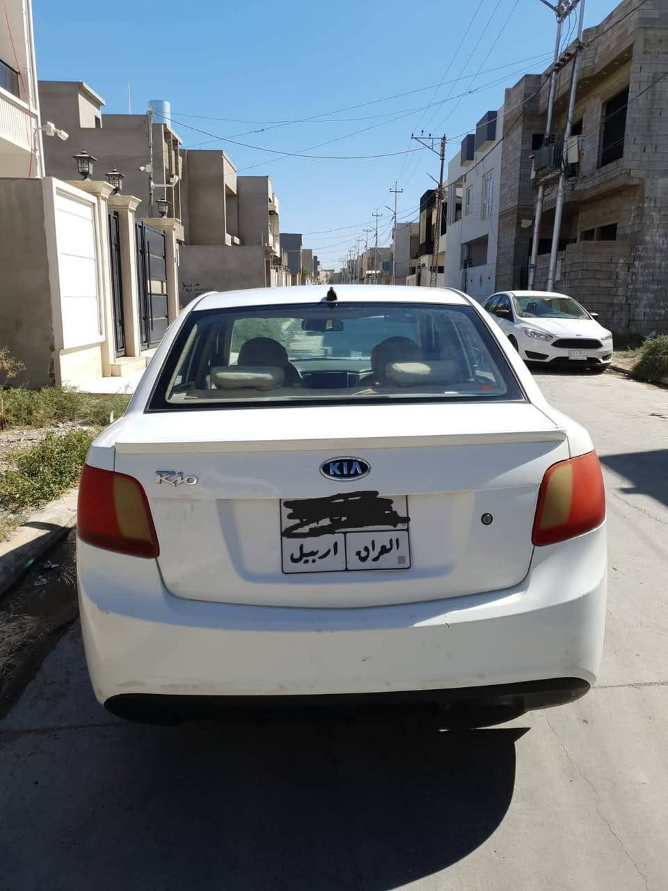 السعر ٨٦ ورقة
كيا ريو ٢٠١٢
محرك ١٦ 
صبغ جاملغ السكن وشوية من البنيد نعتبرها قطعتين
بخصة اصبعين براس الشاصي موضح بالفيديو
 تبريد
تدفئة
جامات كهرب
شاشة وكاميرا ب١٨٠ الف
مكانات بارد بسيطة واضحة بالعين مو مصلحة
رقم اربيل والسنوية مو ساقطة
كلشي بسعره لو مابيها هاي الملاحظات يكون سعرها ٩٥ او ١٠٠
السعر ٨٦ وبي مجال
*********** يتوفر واتساب
