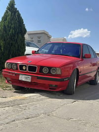 سڵاوی خوا لە هەموو لایەك♥️ ئەم BMW ە نازدارەمان هەیە بۆ فرۆشتن 525 ی د...