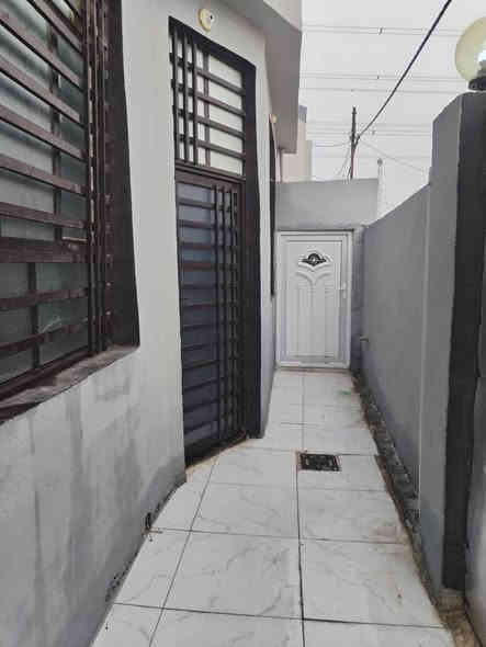 دار للبيع 🏡

130متر  #سند_25
بسعر 37 مليون #قابل_للتفاوض

غرفتين/صاله/مطبخ/صحيات 2/استقبال
كراج كبير/مكشوفه 2
ماء/كهرباء/سوق/مدارس/تبليط #عرض_12

الموقع 🏡  
نجف/شارع الصب عمود 317
للتواصل
***********
***********
***********
