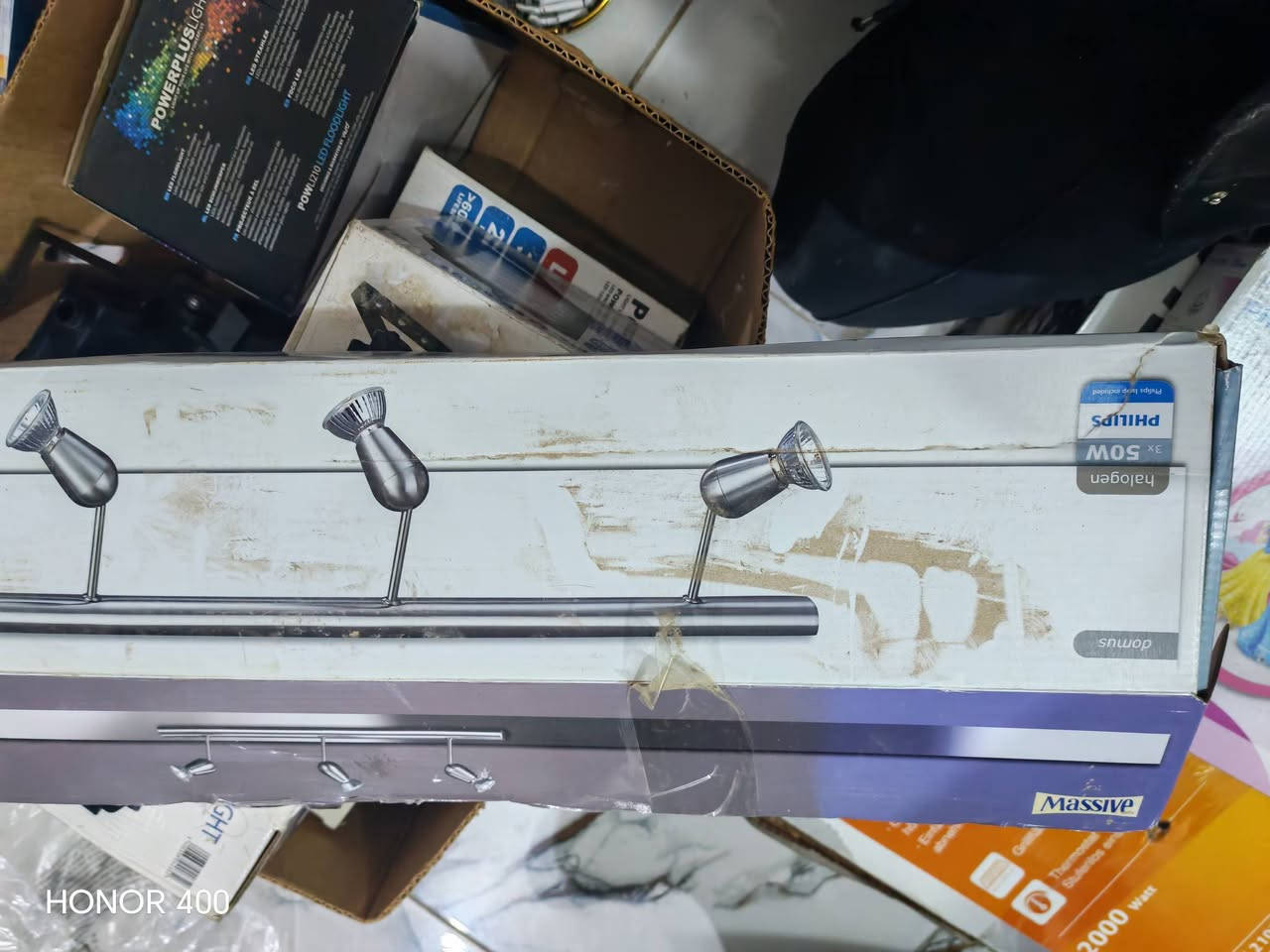 برانكيت فلبس معدن كامل مع الاناره ١٢ الف وبلعافيه عندي منه كم قطعه


**إذا كنت صاحب هذا الإعلان وتريد حذفه لأي سبب، رجاءا أرسل رسالة إلى الدعم الفني**