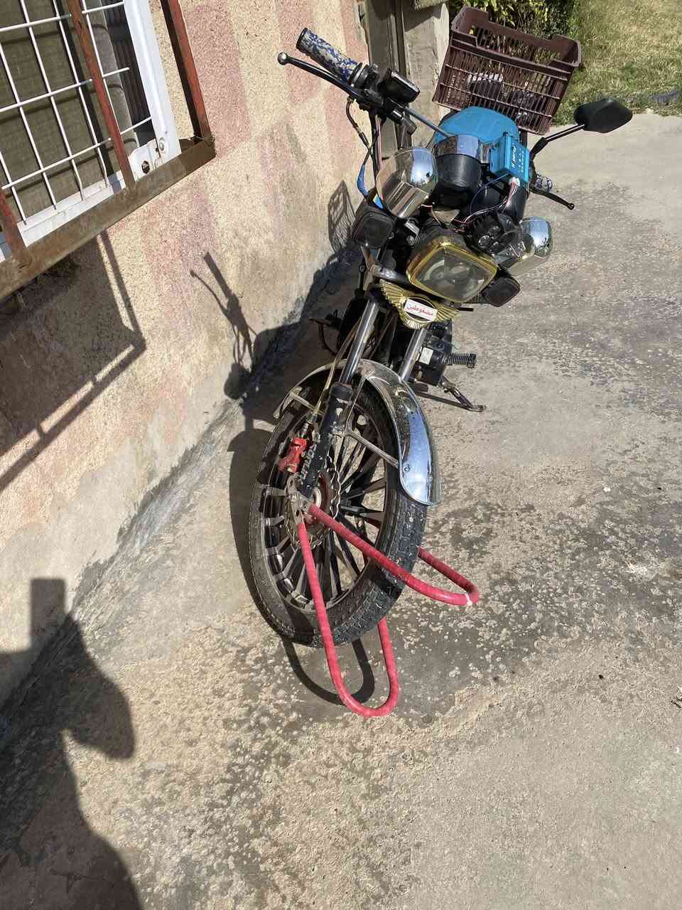 سلام عليكم دراجه سيفان موديل ٢٤ مكفوله من ب ٦٠٠. المكان دوالي سريع.  جسر السابع


**إذا كنت صاحب هذا الإعلان وتريد حذفه لأي سبب، رجاءا أرسل رسالة إلى الدعم الفني**