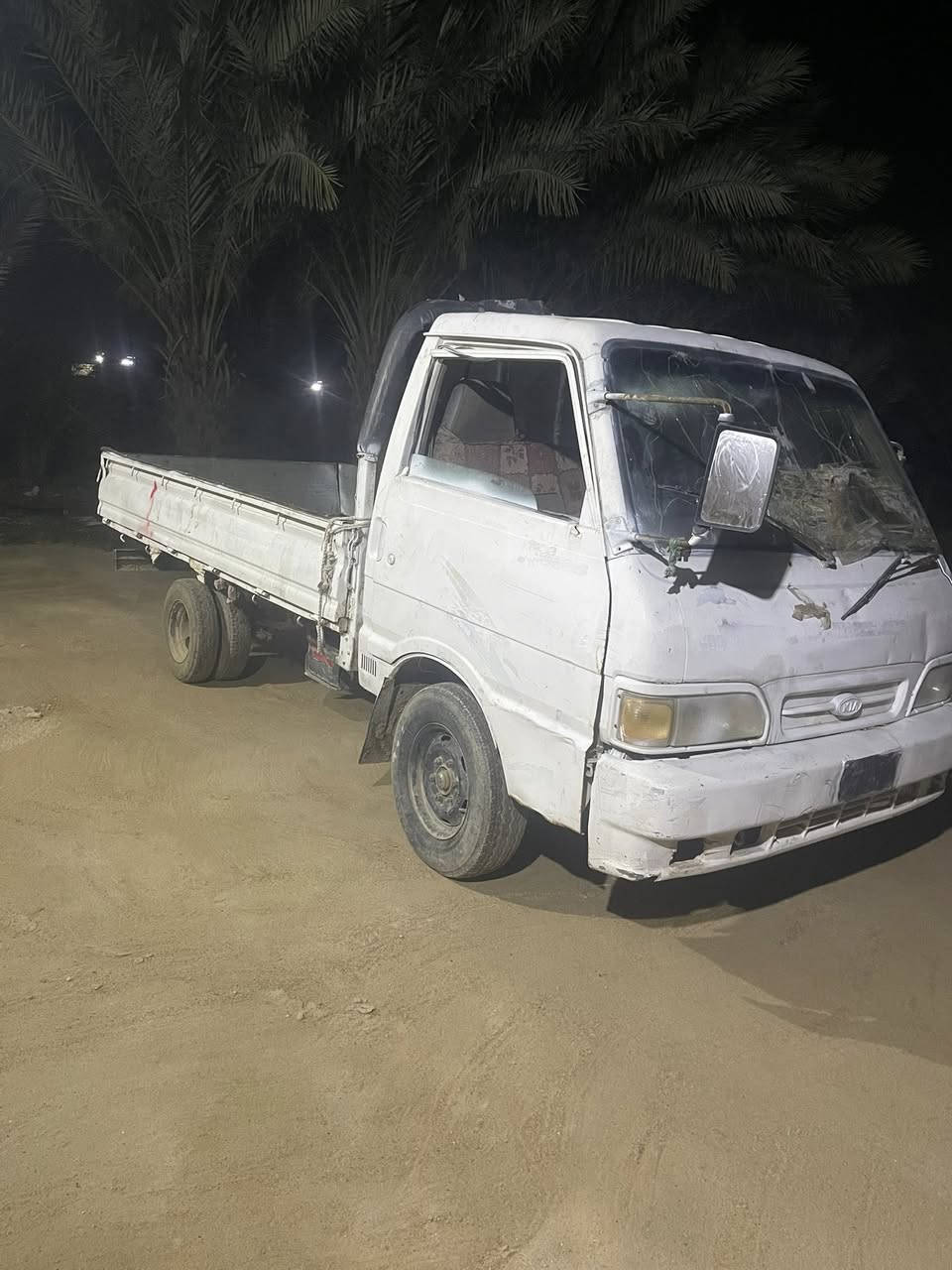 للبيع كيا موديل 1997 رقم أسود مكينه نضيفه السعر 17 ورقه وبيها مجال بسيط العنوان طريق كربلاء نجف عمود 711 للإستفسار الاتصال على الرقم ***********
