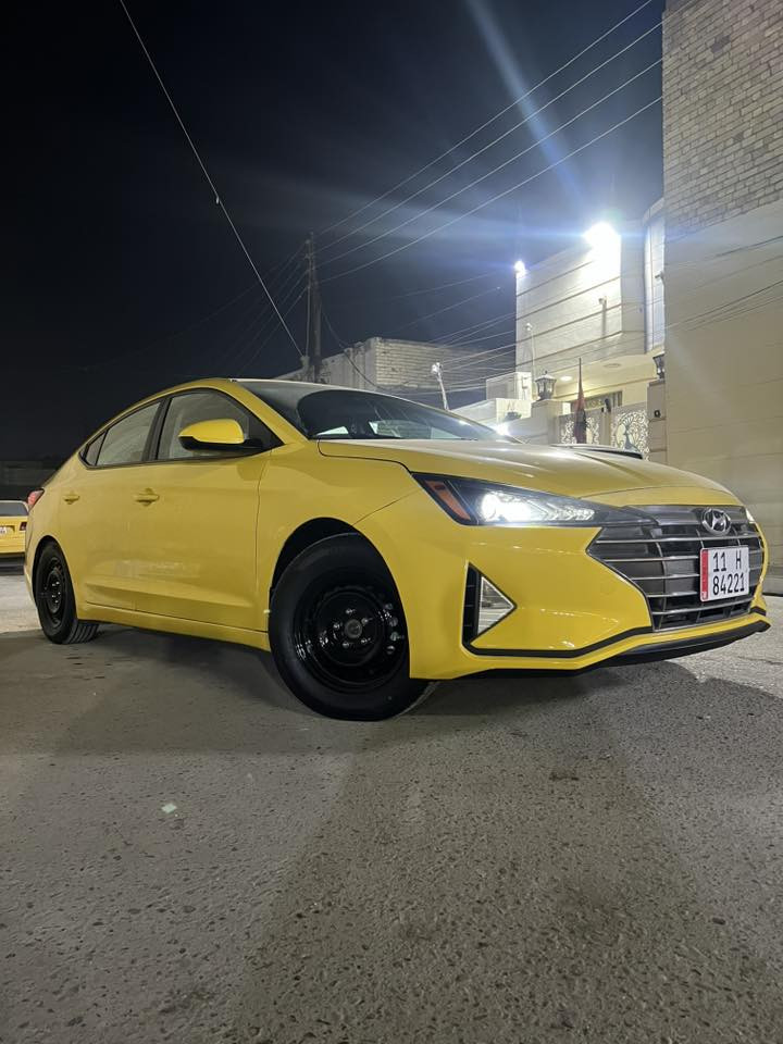 السلام عليكم
النتره 2019 
محرك 2000 دوش
كير AT بلادي اي تي
مواصفات
شاشه حجم كبير
3 وضعيات قياده 
رادرات امامي + جانبي 
كشنات جلد 
تحكم ستيرن جهتين 
مانع انزلاق 
تحديد مسار 
تخم تاير + تخم ويل جدد 
صدر امامي خلفي + دبلات جدد 
سياره جديده وصفاح موس صبغه اولى
سنويه بأسمي هزه وجامه وارقام كله جديد
مصفره هيئه وغرامات صور الحادث بلمنشور 
فقط بنيد بدون اي دواخل والسونار مرفق مع صور
الهاتف : *********** كريم حيدر 
العنوان : بغداد الزعفرانيه 
السعر 150 وبيهه مجال
