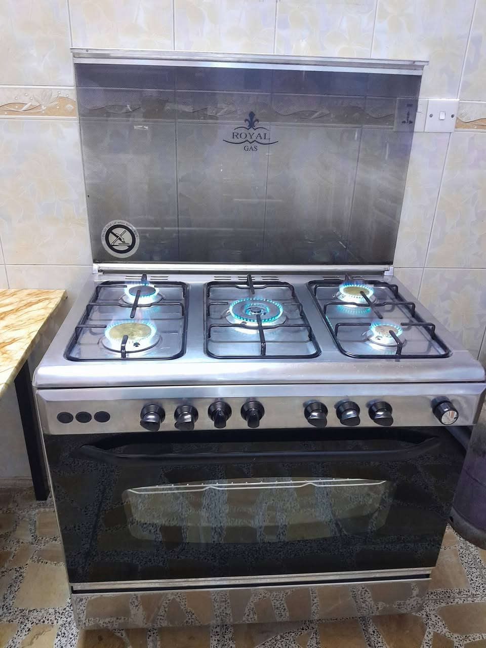 طباخ مصري رويال نضافة فول استخدام قليل السعر ١٧٥ المكان شهداء السيديه قرب تقاطع درويش ***********

