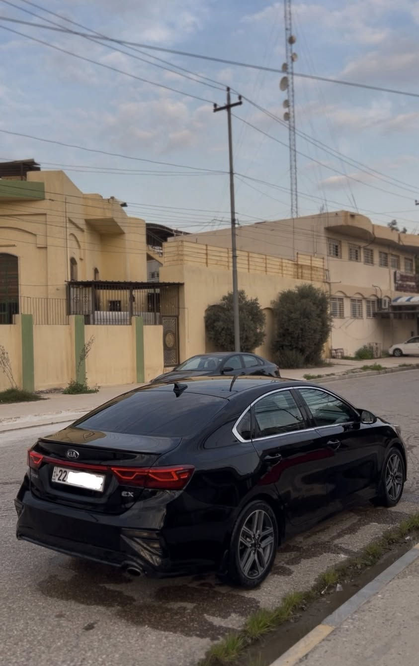 كيا فورتي 2021 ex اسود ميتاليك
وارد امريكي بدون صبغ
ماشية 64 الف
رقم اربيل بسمي تحويل ثاني يوم
فول مواصفات vip
بصمة فتحة
كشن جلد حار بارد
سستم صوت هارمن كاردن 9 سماعات بلادي
قطعتين تبريد
رادارات نقط عمياء قيادة ذاتيةوتحديد مسار
شاشة ملونة خرائط
باقي المواصفات معروفة 
للاستفسار : ***********
