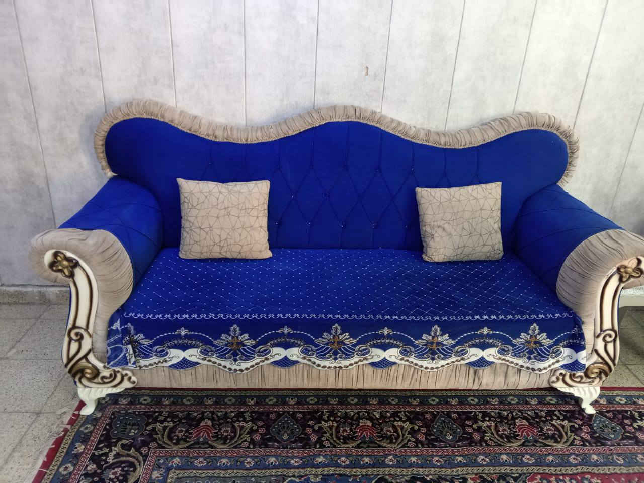 تخم عشر مقاعد للبيع ب٣٠٠
***********
