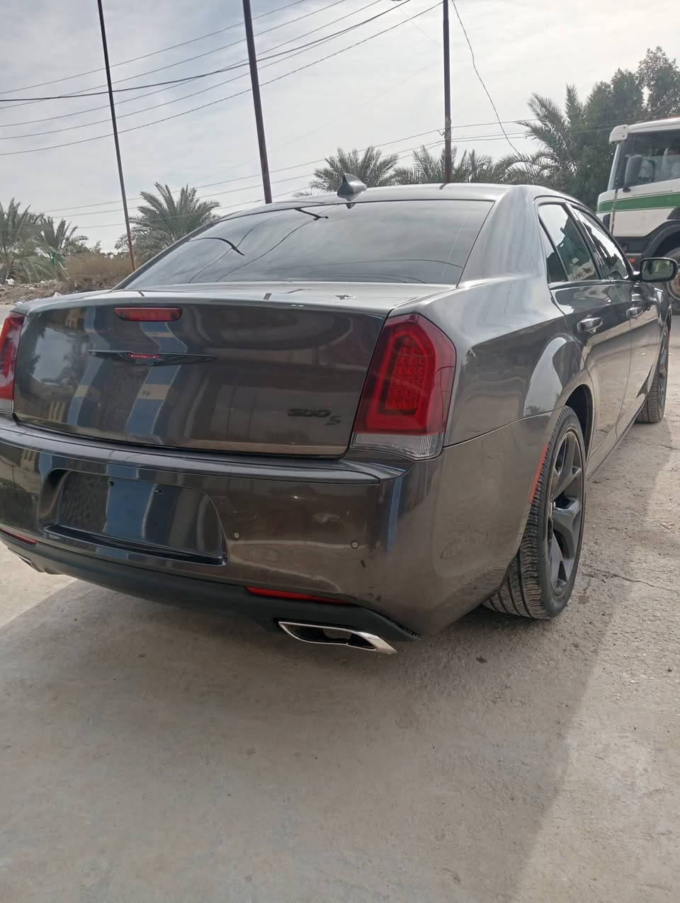 سلام عليكم وبامه

                  الموديل 2021 معلايه 2023

                 

السيارة كفالة عامة 
تقرير

حجم المحرك 3600

مواصفات السيارة:-
بدون بنورما
* نقطة عمياء . 
* حساسات امامية . 
* مصابيح امامية زنون مع  بلوجكترLED . 
* ويل قياس 20 أنج . 
* حساسات خلفية .  . 
* شاشه كبيرة مع نظام ملاحة نفكيشن GPS .
* سستم صوت كامل  
* كراسي جلد طبيعي شعار S
* مقاعد أمامية كهربائية عدد 2 .  . 
* مقاعد أمامية تبريد وتدفئة . 
* مقاعد خلفية تدفئة . 
* تشغيل عن بعد .  . 
* تدفئة ستيرن . 
* محدد سرعة .  . 
* كاميرا خلفية دوارة.
* مرايا رادار مع ترحيب متحسسة للاضاءة  
* دخول ذكي (بصمة) .

(السيارة رقم بغداد دولي الجديد)
السعر 230
مكان السيارة ناصريه مركز 
***********
