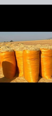 تبن مطحون • كل الأحجام • نضيف