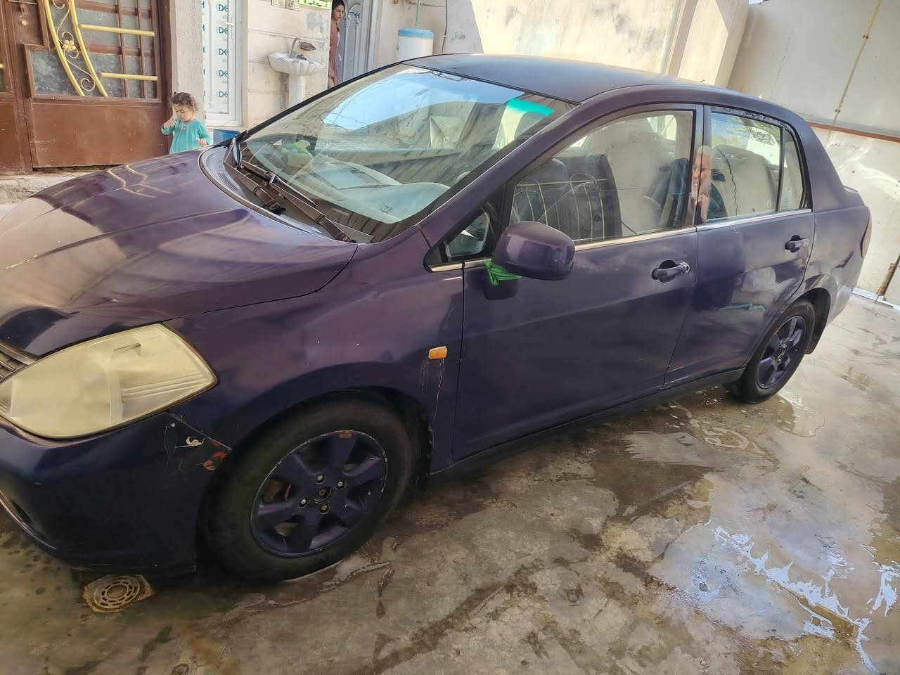 سيارة للبيع موديل ٢٠٠٨ سيارة جهازة بية جاملغ وارد أمريكي سنوية سنة ٢٧ العنوان الديوانية السعر ٦٠ رقم *********** مكلف بلنشر اتصل بلرقم
