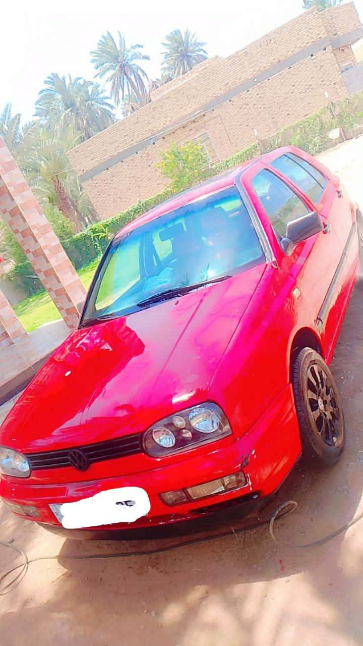 كولف محرك وكير حداديه تخم تاير كله جديد السعر ٤٥ وبيه مجال بسيط مكاني دوانيه ***********
