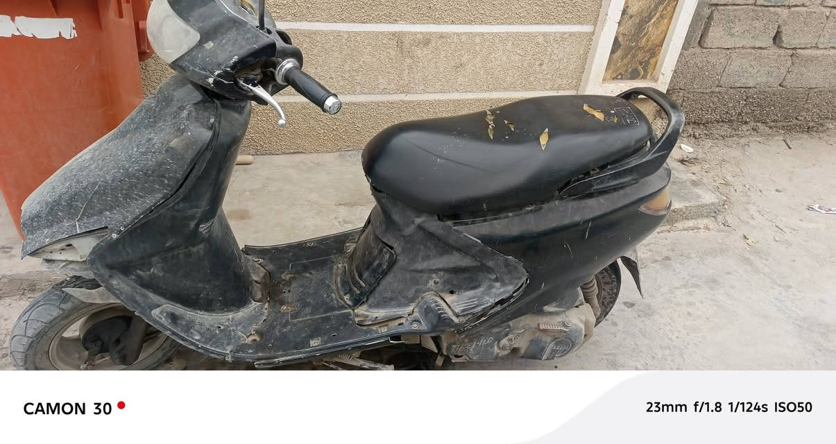 دراجه فراشه فورتي مال عمل ومناسبه كلش ١٢٥سلف وهندر وكهربائيات شغاله ناقصه كفرات وبريك خلفي بعقوبه بهرز ***********
