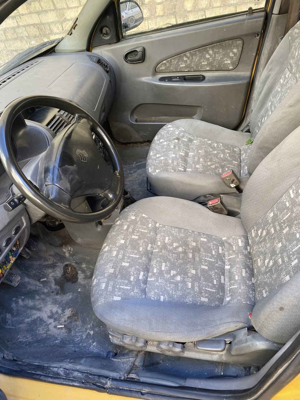 السلام عليكم ورحمة الله وبركاته 
طيبه 2015سياره جاهزه من كل شي  شواصيه جدد 
مصفره من كلشي مكينه كير خير من الله
مكاني بغداد شعله أي ستفسار على رقم التالي 
*********** 
السعر (٢١)
