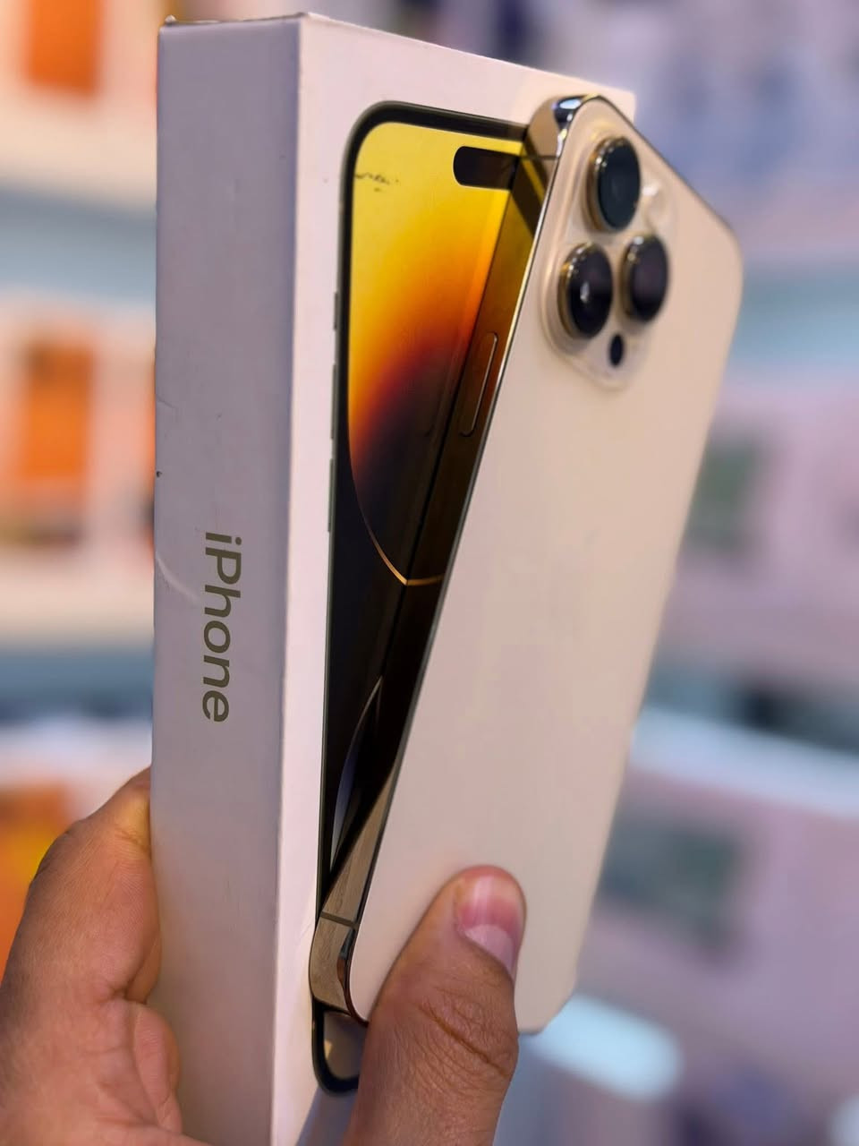 ايفون 14 برو ماكس دبل سيم كارت وكاله اصلي ذاكره 256 بطاريه 92 نضافه شخط واحد مابي جهاز لا مفتوح ولا مصلح ضمان 5 ايام من مركز وين ميعجبك افحص على حاسبه كله نورمال وتر بروف الون مميز دزيرت 
السعر 900 الف قفل اقوى سعر العنوان بغداد البياع 

***********
