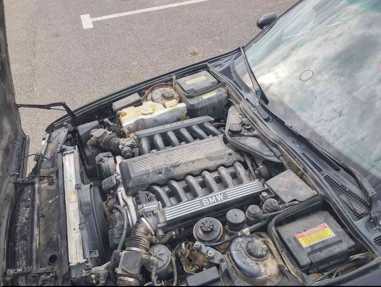 ما شاء الله ❤️ 

السلام وعليكم بي ام للبيع موديل 1993 سياره جديده ماكينه 12 سلندر كفاله كير كفاله كهربائيات عالشركه تبريد ثلج تخم تاير جديد سياره مال جناي كلش حلوه وجاهزة شاشه سياره صبغ للجماليه فقط بدون حادث سعر 40 وبيها مجال

         رقم الهاتف ***********
