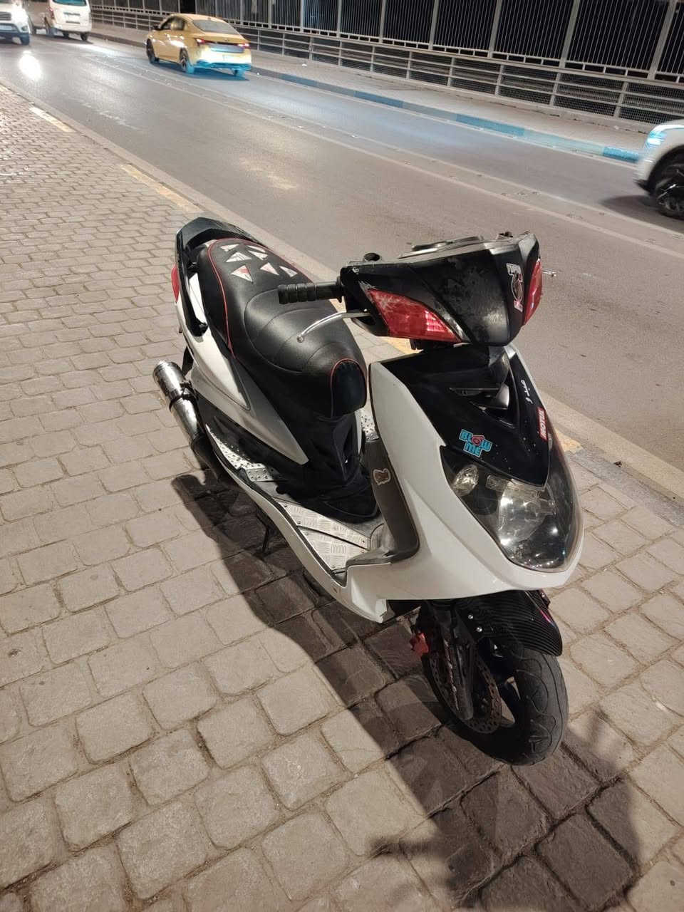 سلام عليكم سكنس فحل للبيع بوشه 59 ونص بلاددد مكينه ممفتوحه كله شغال كهربائيات اشاير لايت بك لايت تجي تفحص وتاخذ جيب وياك الف فيتر السعر (750) وبيهه مجال قليل مكاني بغداد شعب الثعالبه *********** تحياتي للجميع ❤️🔥
