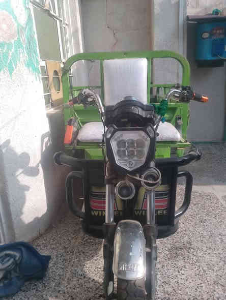 سلام عليكم عندي ستوتة شحن البيع عقل جديد ماطور جديد رايدهة 750وبيهة مجال
***********
