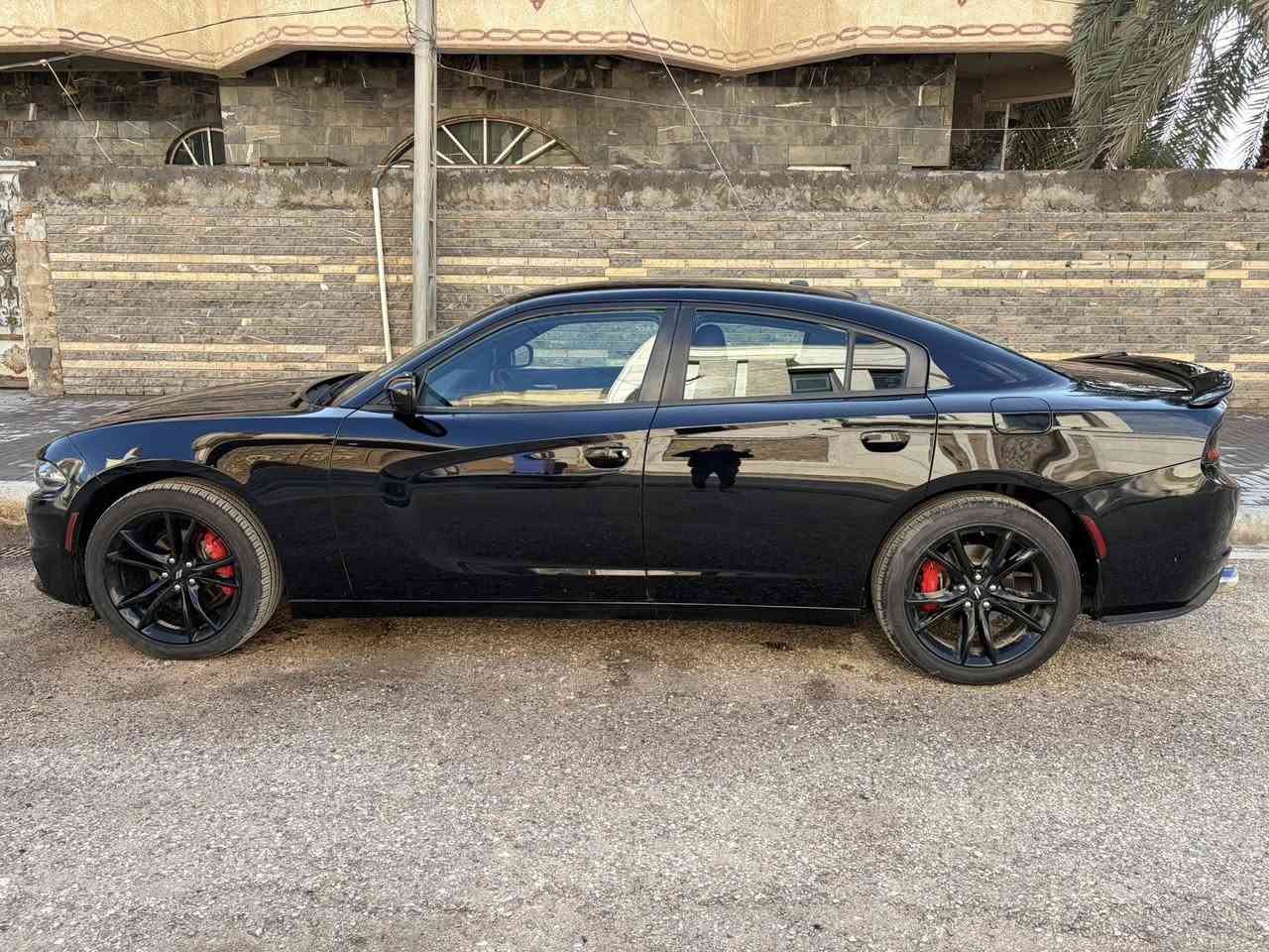 السلام عليكم
السلام عليكم 
دودج تشارجر 2018 
 وارد كندي مكفوله كفاله عامه
ماشيه 95 mi 
السياره جديده بمعنى الكلمه
المواصفات
محرك 3600 V6
بصمه ابواب بصمه تشغيل تشغيل عن بعد
تحكم ستيرن
شاشه كبيره
حساس خلفي
كشن كهرباء
ويل كب 20 بلادي
وباقي المواصفات المعروفه
السياره كلشي بيها وضع شركه
السياره جاهزه من كير ومحرك وحداديه وكهربائيات وتدفئه وتبريد 
رقم بغداد مشروع وطني الدولي الجديد 
تحويل ثاني يوم
مكاني السماوه 
السعر 223 والمجال بسيط
***********
