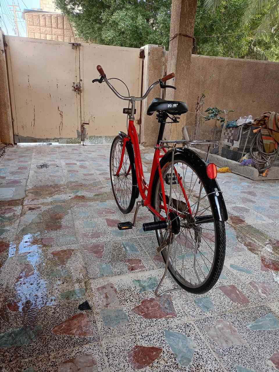 بايسكل للبيع الحجم 26/ سعر 70مكاني ديالى  بعقوبه***********
