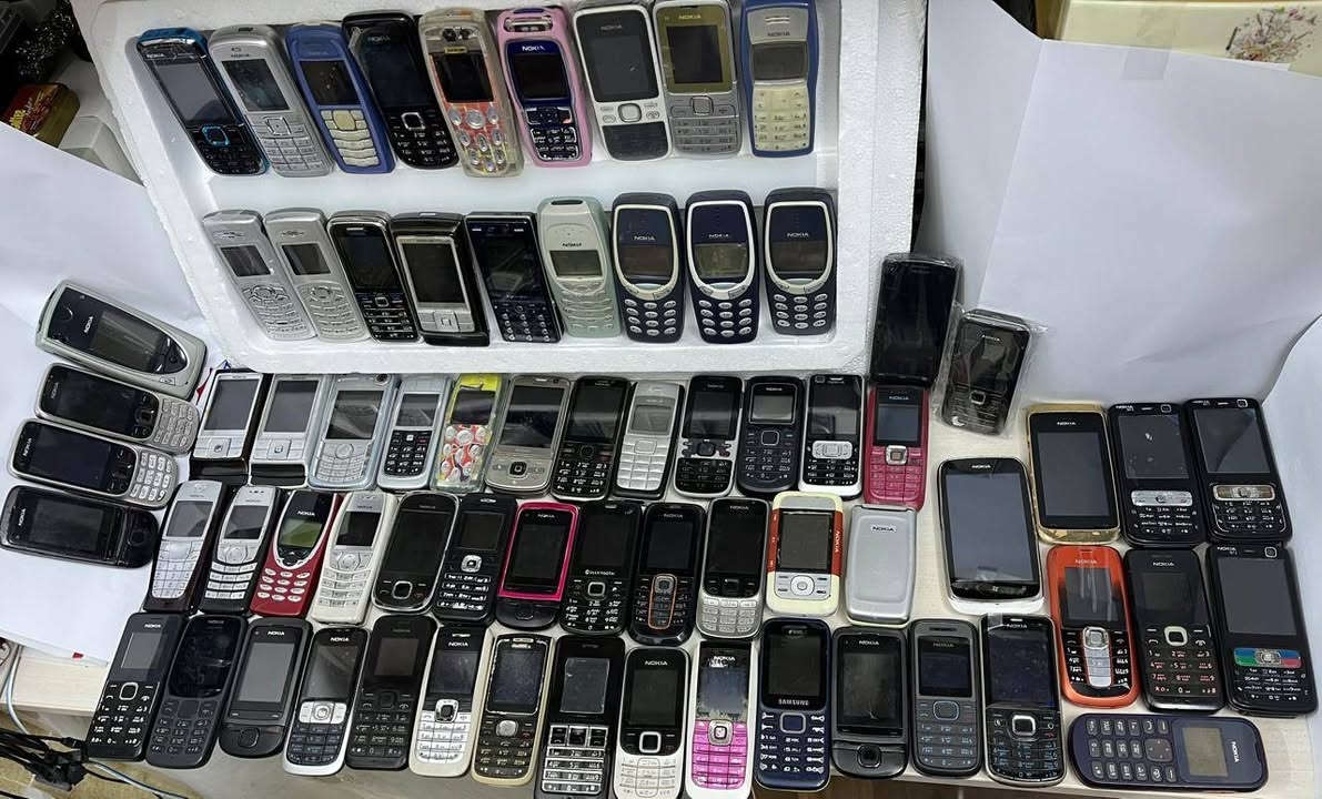 🫡الكل شغالات  وبشرط على الفحص كلمن وسعره🫡


**إذا كنت صاحب هذا الإعلان وتريد حذفه لأي سبب، رجاءا أرسل رسالة إلى الدعم الفني**