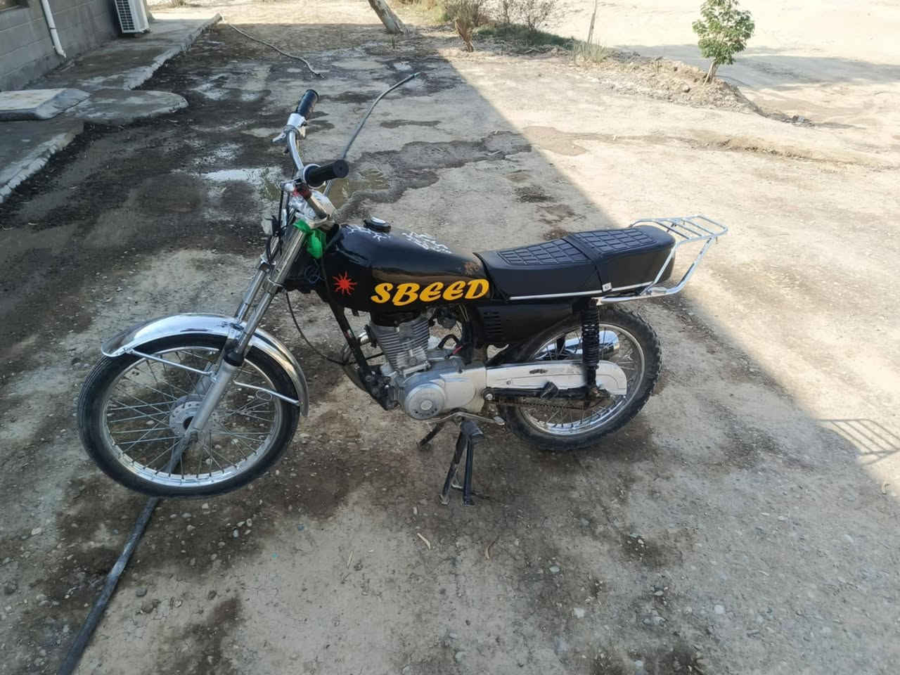 عمي اسلام عليكم دراجه نامه انتنس موديل 21اوراق السعر 375مكاني الحله جامعه بابل هاذه  رقمي للتواصل ***********
