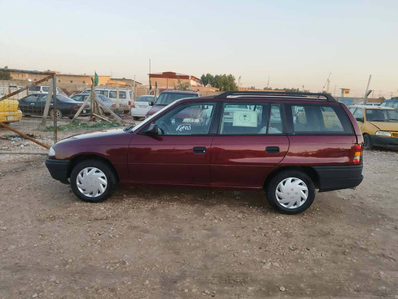 اوبل استرا مديل 94 رقم بابل حدايه كير جديد صبغه درجه اولئ  بيه خيط بخار السعر 35 وبيها مجال.         رقم الهاتف ٪***********
