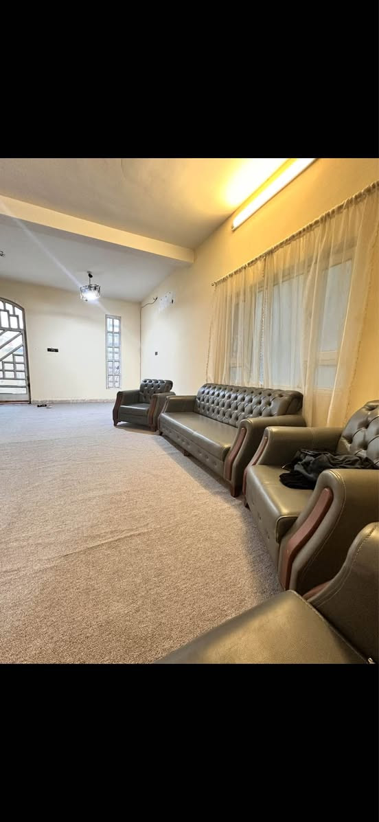 قنفات تركي 7 مقاعد نضيف جدا للبيع 500

+964 772 573 3536 البصرة, العراق
