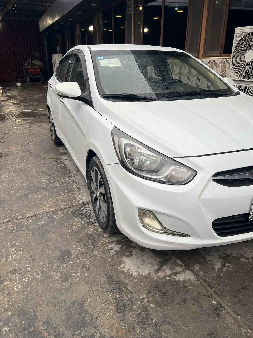 السلام عليكم
هونداي أكسنت خليجي ١٤
كفاله عدا السونار موضح 
ماشيه ١٨٠
محرك ١٦٠٠
سياره حلوه وجاهزه 
السعر ١٠٨
مكان خالديه 
***********
