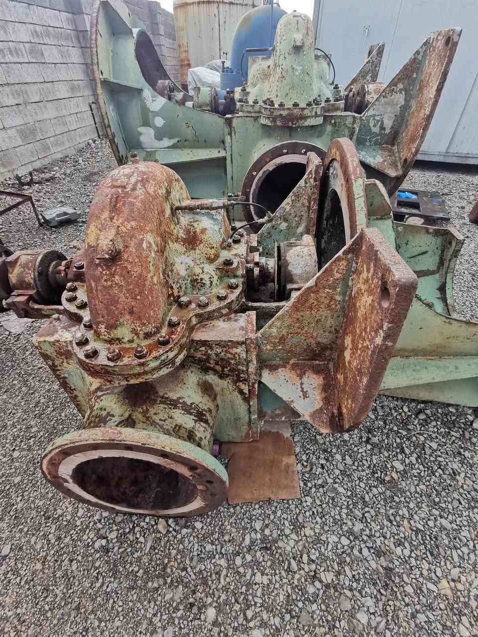 مضخات الماني البيع ***********
