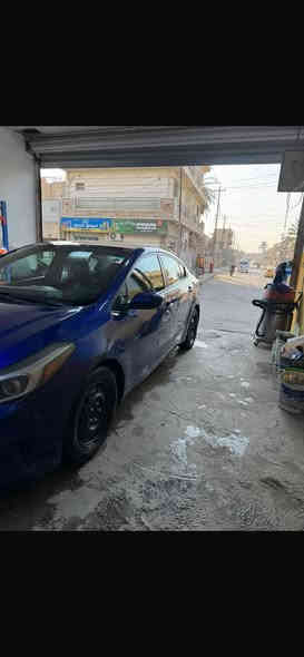 السلام عليكم للبيع كيا فورتي 2017 وارد أمريكي حادث امريكا قبق الصندوك ولجاملغ شوية مليوح وصار بيهة بارد باب السايق ولجاملغ بدون ايرباك السعر110 وبيهة مجال الرقم ***********
