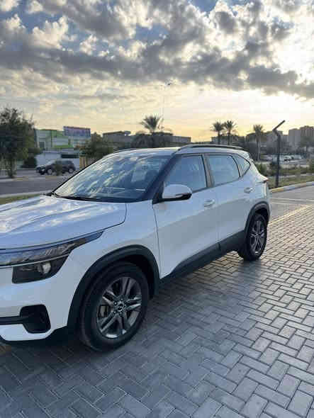 السلام عليكم
للبيع كيا سيلتوز 2023 فول موصفات استلام شركة  خليجي مكفول ماشية35 الف كيلو السيارة فول مواصفات سقف بصمة بصمة ابواب تشغيل عن بعد  بصمه احتياط  سبير ما نازل سيارة مكفولة عدا  شخط  موضوح بل صور السياره رقم أربيل باسمي السعر $$169  بيها مجال المكان بغداد حي الجهاد للاستفسار ***********
