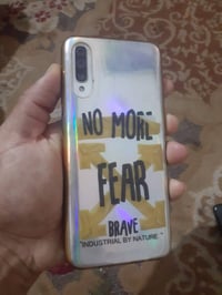 كلكسي اي سبعين ذاكره 128 نضيف كلش ستخدام بيت  مبدل شاشه وكاله اصليه سع...