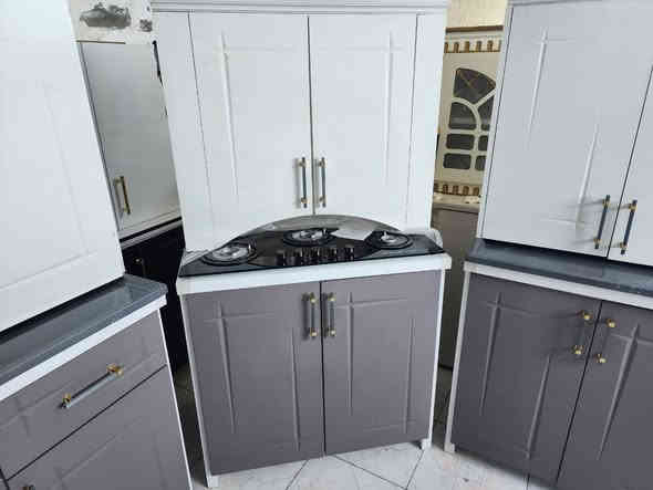 مطابخ الامير  تفصال تزكام 
موديل داخل المنيوم الابواب خشب hdf تركي 
للستفسار ع خاص او تساب ***********
