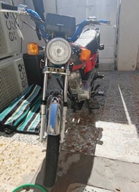 دراجة نارية • موديل ٢٧ • مكفولة