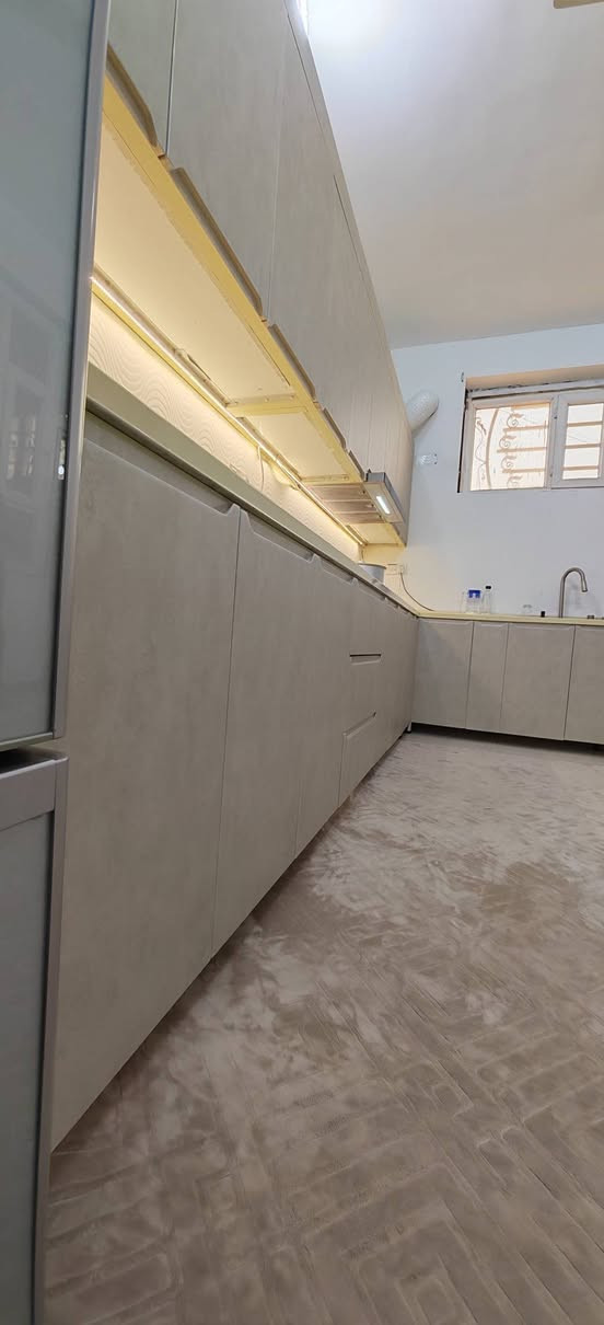 من انتاج معمل حيدر الرماحي
كاونتر الداخل المنيوم ابواب خشب hdfبالرن  
    ضمان الجوده والعمل  مع صيانه لمده خمس سنوات 
الديوانيه عفك شارع المحيط قرب فلكت حميده 
***********
