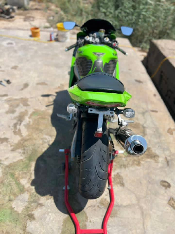 يا الله اللهم صلي ع محمد وال بيت محمد
كاوزاكي 2004 حجم المحرك 636 كفالة عامة اقوة فيتر بلعراق جيبة اوراق شرط اصلية ومكمرك بأسمي اخوان اريد اخذ سيارة ومستعجل ع بيعة وسعرهة مناسب 25  متواجد واتساب اذا مو شراي لتتصل ولتوصل فدوة رقمي *********** مكاني بغداد
