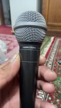 مايك • مع ملحقات • ٧ قطع