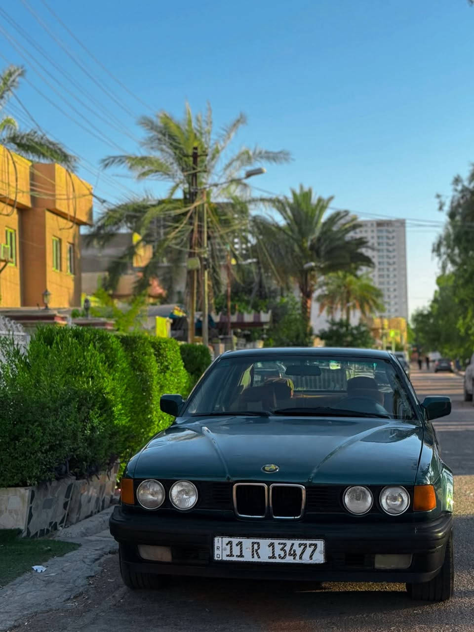 للبيع BMW 735i موديل 1991 (E32)
سيارة ألمانية كلاسيكية فخمة بحالة جيدة 

✅ هزة وسنوية جديدة – رقم بغداد إنكليزي
✅ محرك 6 سلندر سعة 3.5 لتر
✅ كير أوتوماتيك شرط جديد شديته مال حاوية  بـ800 دولار
✅ لون زيتوني مميز
✅ داخلية نظيفة ومرتبة
✅ تخم تايرات جديد
✅ فتحة سقف كهربائية
✅ جميع الكهربائيات شغالة
✅ منظومة ABS شغالة 100%
✅ وضعيات قيادة ECO / SPORT / MANUAL

📍 الموقع: بغداد – الأعظمية
📞 ***********

💰 السعر: 48
