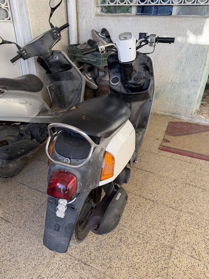 سلام عليكم اخوان
للبيع دراجه بوليس
الدراجه حلوه وجديده صار اقل من الشهر نازله من الرمبه 
مكينه جديد بمعنى الكلمه ومابيها اي نقص جاهزه
مكان الدراجه بغداد حي اور
سعرها 825 وبيها مجال للشراي
***********
