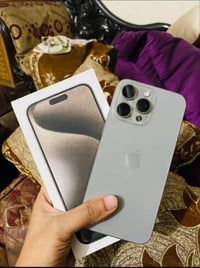آيفون ١٥ برو ماكس • ٢٥٦ • بطارية ٩٠٪