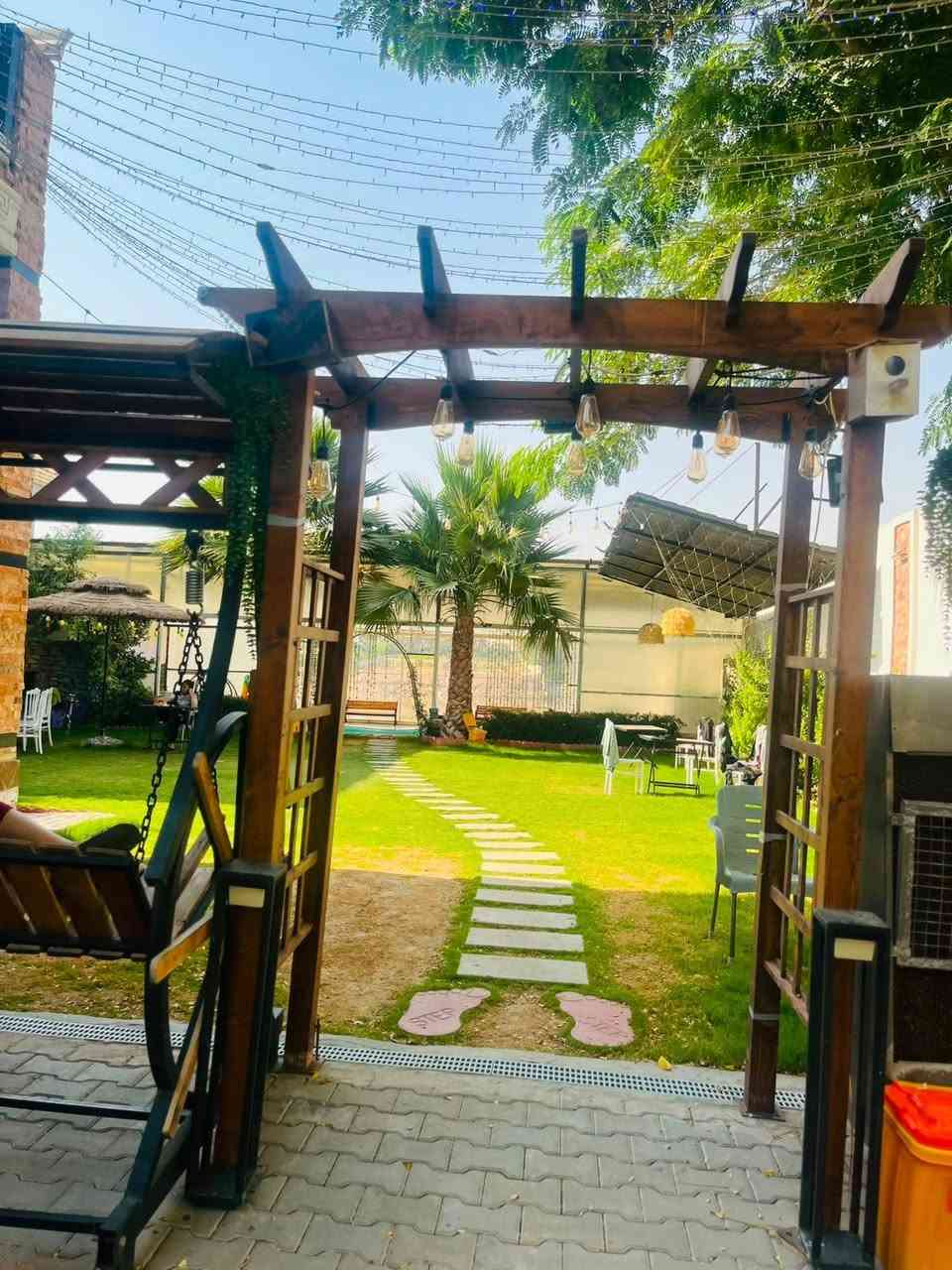 متوفر حجز خميس مسائي 
مزرعة شواطئ دجلة VIB ترحب بكم  🏡🌳

📍 *********** 

✔️ أجواء هادئة ومناسبة للعوائل والشباب

✔️ مساحة واسعة وخدمات متوفرة

✔️ صالة العاب متكاملة 

📌 للحجز والاستفسار يرجى الاتصال أو المراسلة على واتساب: 
 📞***********
 موثق في تطبيق اجرلي لسياحة المزارع في العراق 🇮🇶
