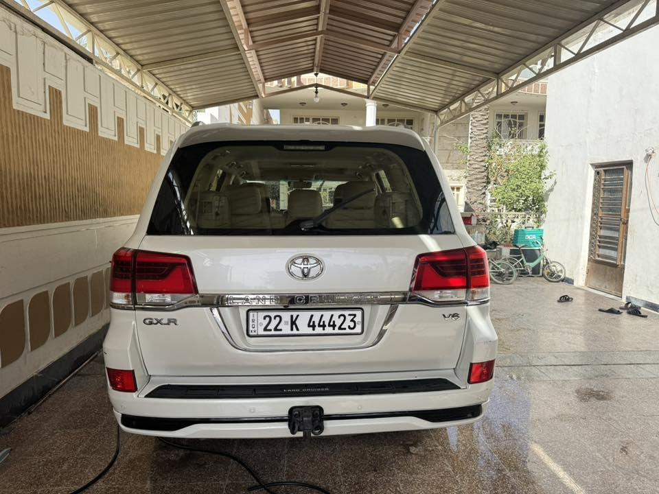 السلام عليكم
لاندكروز للبيع 2017 Gxr 
ومواصفات الاندكروز معورفة للاستفسار 

***********مكفولة من المحرك والگير
