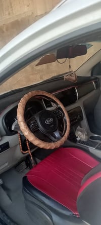 كيه سبورتج للبيع السعر ١٨٥  المواصفات معروفه سياره لا بارد ولا صبغ مكف...