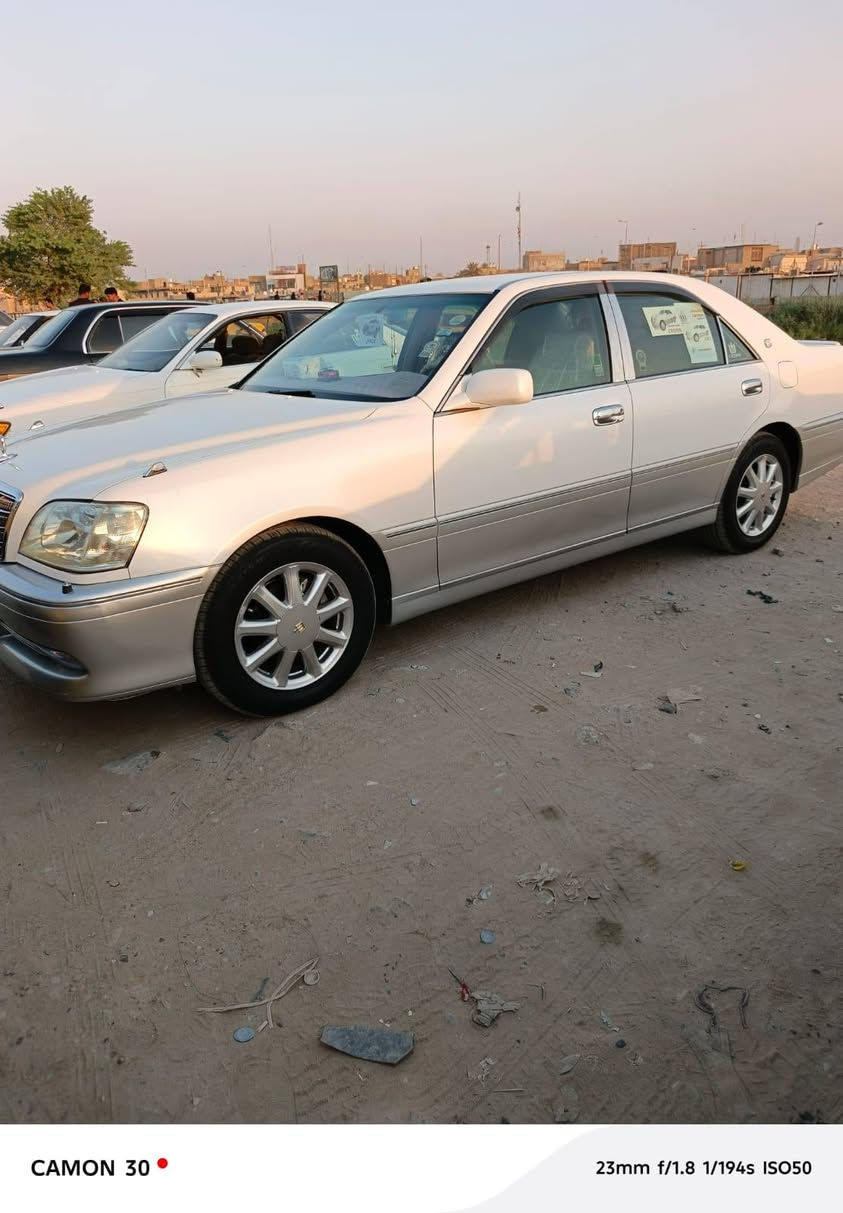 سلام عليكم 
ملكه للبيع  كفاله عامه من كلشي 
محرك  وكير كفاله  تخم تاير  تبريد تدفئه شغال  كهربائيات من الطول للطول شغاله سياره جاهزه ع الاخر برغي ماتخسر عليها بيه كماليات  ديفور الصغير كرستال اصل برده خلفيه  ويل نجمه  سياره رقم انكليزي ذي قار باسمي تحويل ثاني يوم
شاصي 71  السعر 160 وبيها مجال قليل  رقم صاحب السياره *********** 
مكلف بالنشر  مااجاوب خاص
