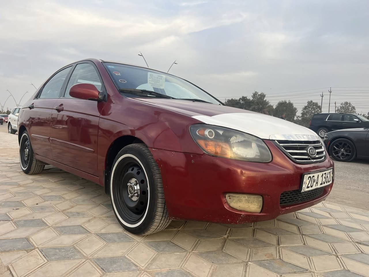 السلام عليكم سبكتر للبيع موديل 2009رقم دولي تحويل مباشر بيه صبغ خمسه قطع كير محرك مكفول تبريد تتدفه فول تبريد كهربائي كامله ضرها حوض الخلفي بدون دوخل بجم كبس شركه الاغود خير وبركه السياره مال جناي للعم بيه حالوب شي قليلل بل قماره بصيطه بس هيه ابلاديه بدون اي صبغ تمام تفاصيل مكتوبه كلشي على السياره سعرها 75$بيه مجال للشراي ونتو تعرفون سعر السبكتره بيش النضيف رقم تلفون***********مكان السياره قضاء المنصوريه دلي عباس
