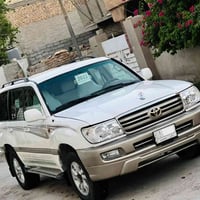 بسم الله الرحمن الرحيم السلام عليكم اخوان لاندكروزر مونيكا موديل 1999 ...