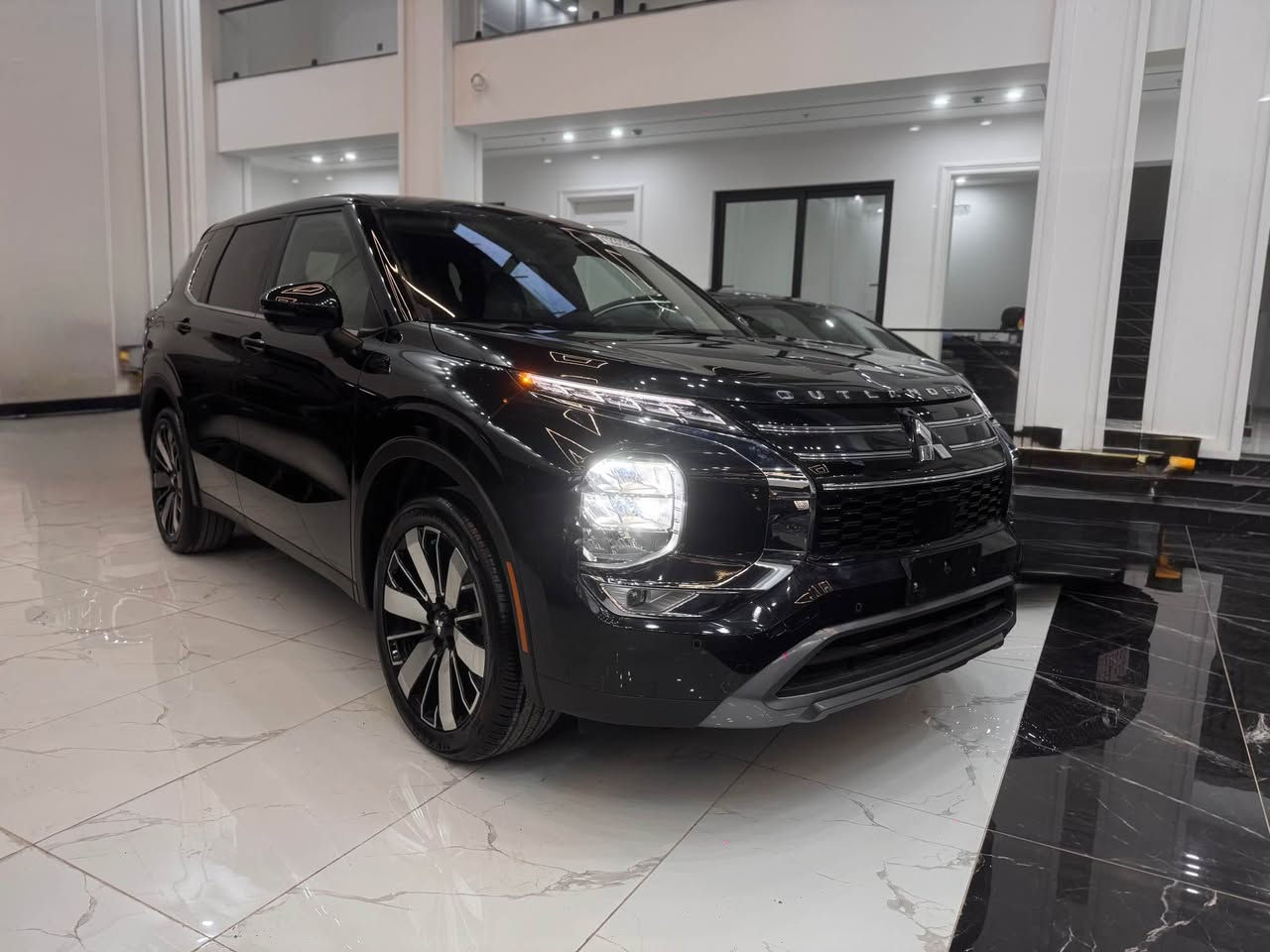 مستربوشي اوتلاندر 2025 شكل جديد se
فول ماعدا فتحة
محرك 2500🚀
ضرر فقط قبغ جنطة 
بدون ايرباك 💯)
ماشية 3 الف

مواصفات 
٥ كاميرات
صندوق كهربائي
دبل اكسل
بصمة
٧ راكب
كاميرا
حساس امامي و خلفي 
رادار امامي و خلفي و جانبي
لايت زينون
لايت ليد
بلاجكتور
تحديد السرعة
تحديد المسار
نظام ايكو 
نظام سبورت
٥ نظام 
ويل كب كروم R20
بريك بصمة
تبريد قطعتين
شاشة كبير
كاميرا

سعر ٢١٥ ورقة و مجال بسيط 
اربيل معرض نجوم الامارات
***********
*********** أربيل, العراق
