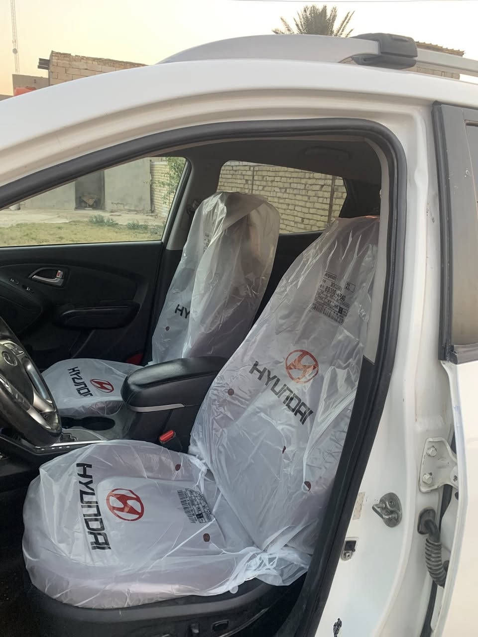 السلام عليكم توسان موديل 13 امريكي مكينه دوش 2400 فول مواصفات عدا الفتحه لمتد السياره كشنات جلد بلادي ومدوشم ارضيه السياره ماعوزها برغي بصمه تشغيل بصمه بيبان تدفئه تبريد بلكشنات كشن كهربائي اشاير بل مري مري قلاب شاشه وكامره حساسات بيها صبغ حزام اكفلك شاصي تكم لغود قماره حوض مكانها بابل السعر 118 بيها مجال حك الجيه عليها غرامات 300 ينزل من سعرها رقمها واصط مداور ثاني يوم سنويه ماصاقطه بعدها السياره جديده وبلعافيه علا الياخذها ***********
